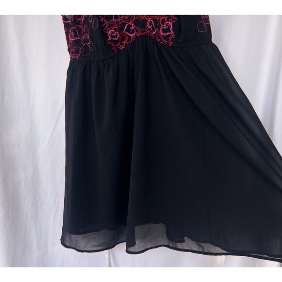 Torrid Babydoll Top Chemise Triangle Embroidered Hearts Pink Size 2X Romantic - Picture 4 of 8